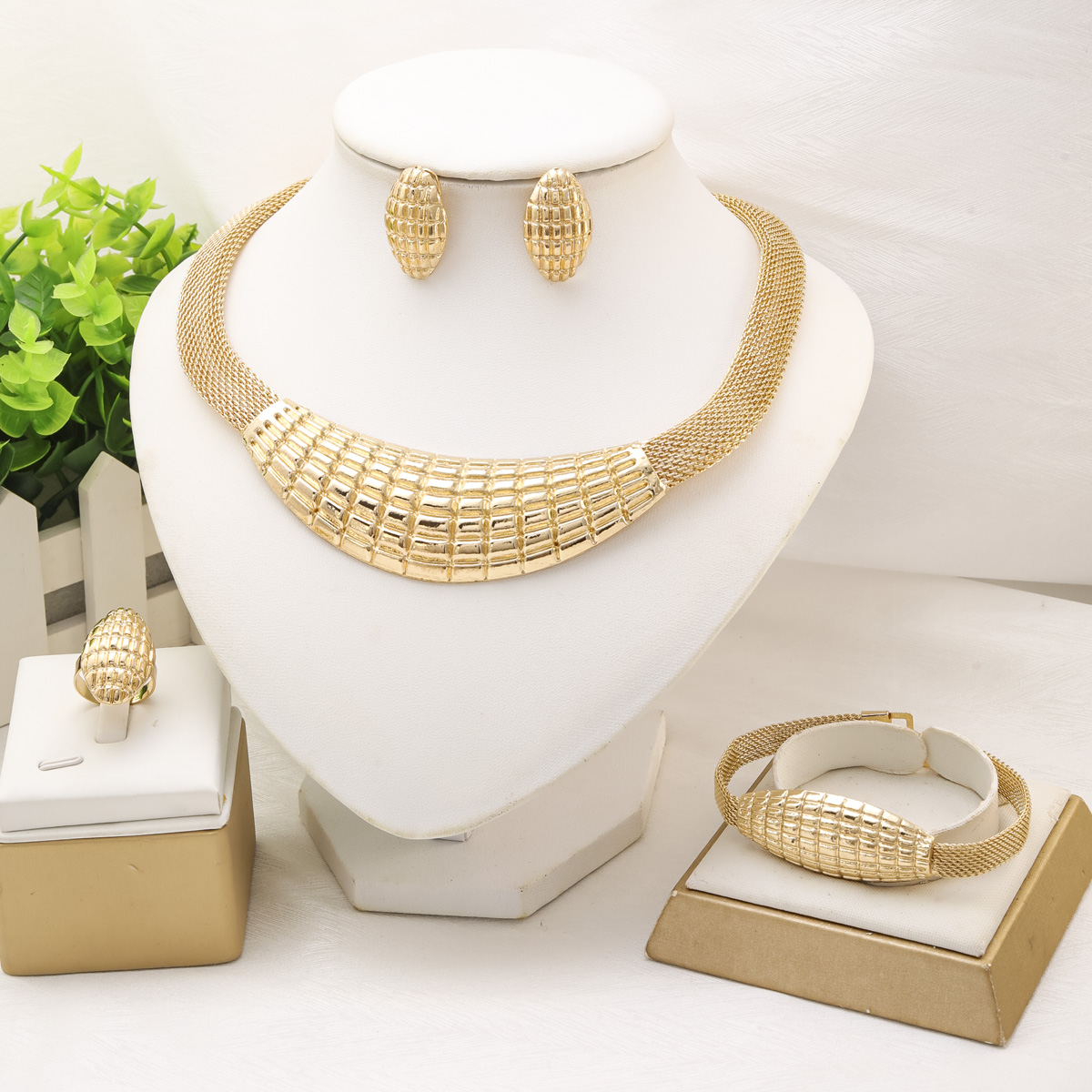 Set Perhiasan Fashion untuk Wa - Ethnic Fashion Trends 2025 ulasan dan harga
