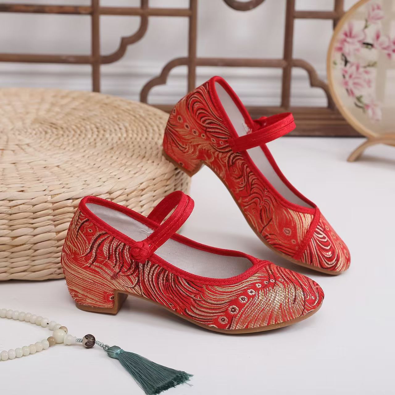 Sepatu Cheongsam Wanita 2026 d - Ethnic Fabric ulasan dan harga